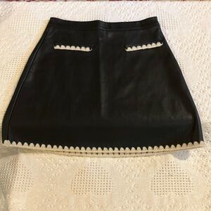 Zara black faux leather skirt S